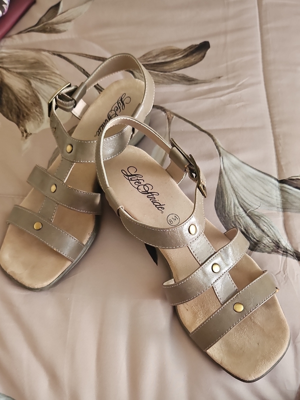 Life Stride Sandals Buckle Beige Goldish Color Size 8M In Good Shape Rubber Sole